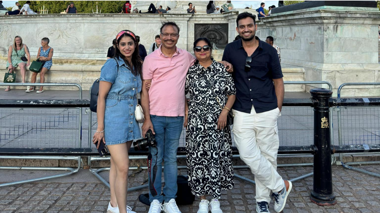 Dr Nimisha Singh, daughter of Dr. Subodh Kumar Singh and Pushpa Subodh, senior plastic surgeon at AMU