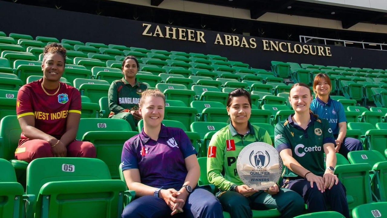 Fatima Sana Celebrating Victory