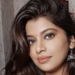 Prajakta Shinde Bio in a glamorous photoshoot as Marathi actor from Mumbai