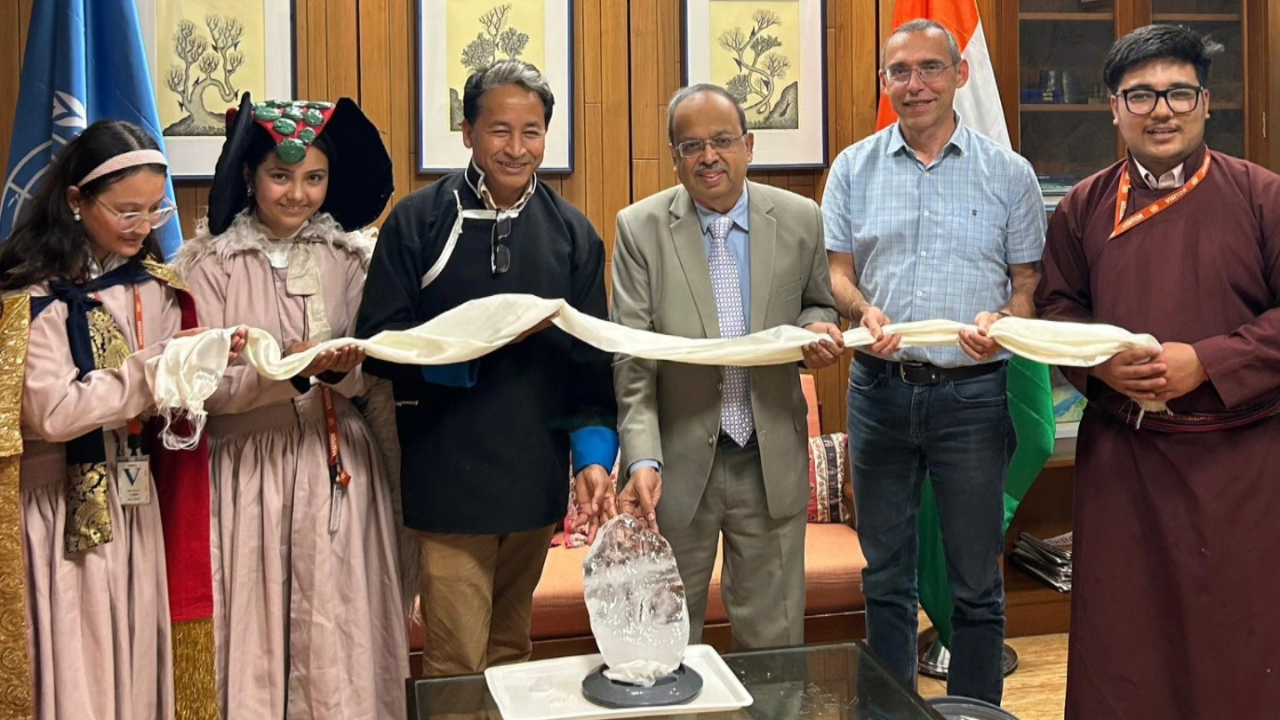 sonam wangchuk detained delhi police