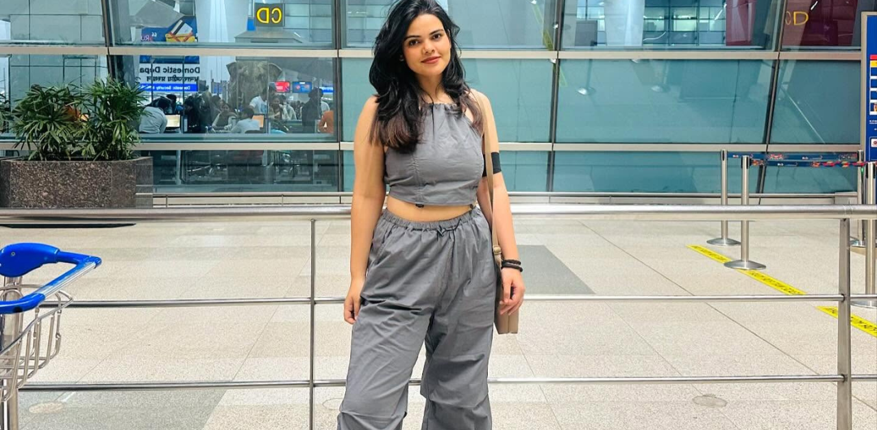 Vaishnavi Chaudhary glamorous hot photoshoot, influencer age 20, height 5.7 Inc, white fair skin.