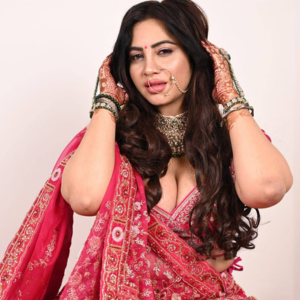 Arshi Khan actress