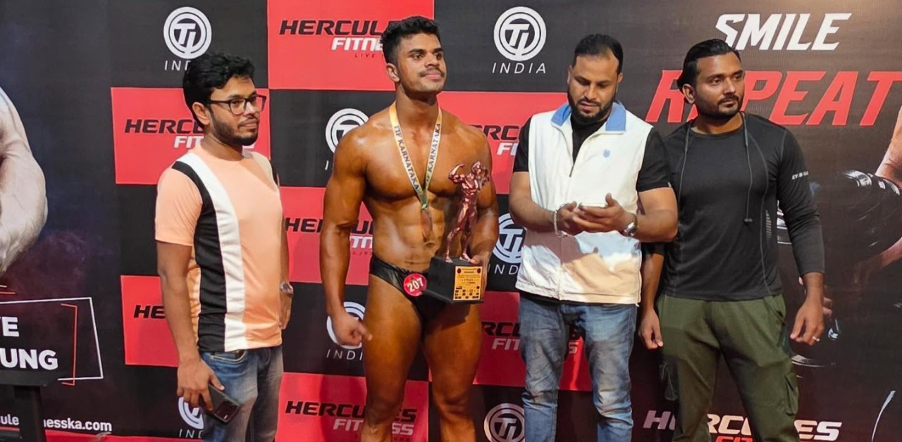 Hussain Fitness1 at Mr India bodybuilding competition