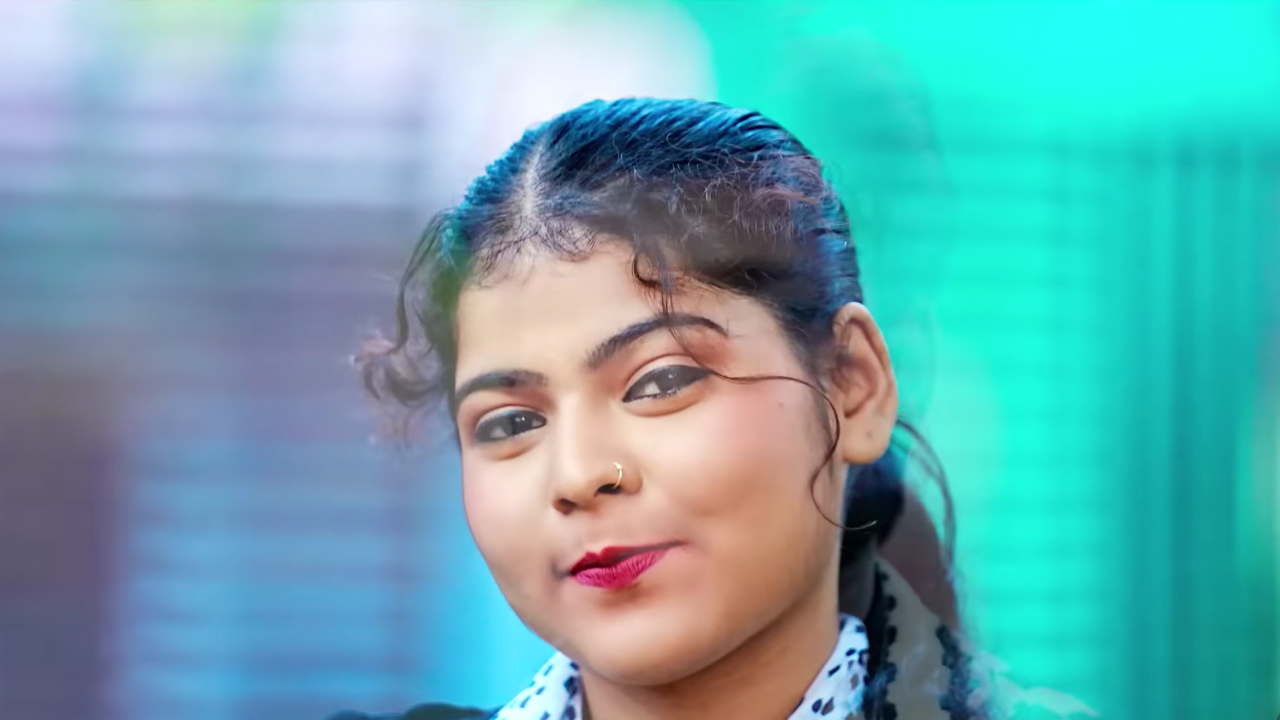 bhojpuri singer ladki viral video