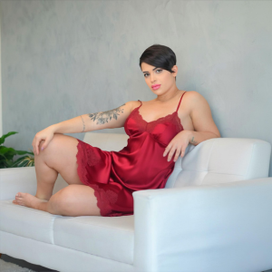 Yanne Fitness Biography: Age, Brazilian Model, Bodybuilding Training, Career & Influencer Success