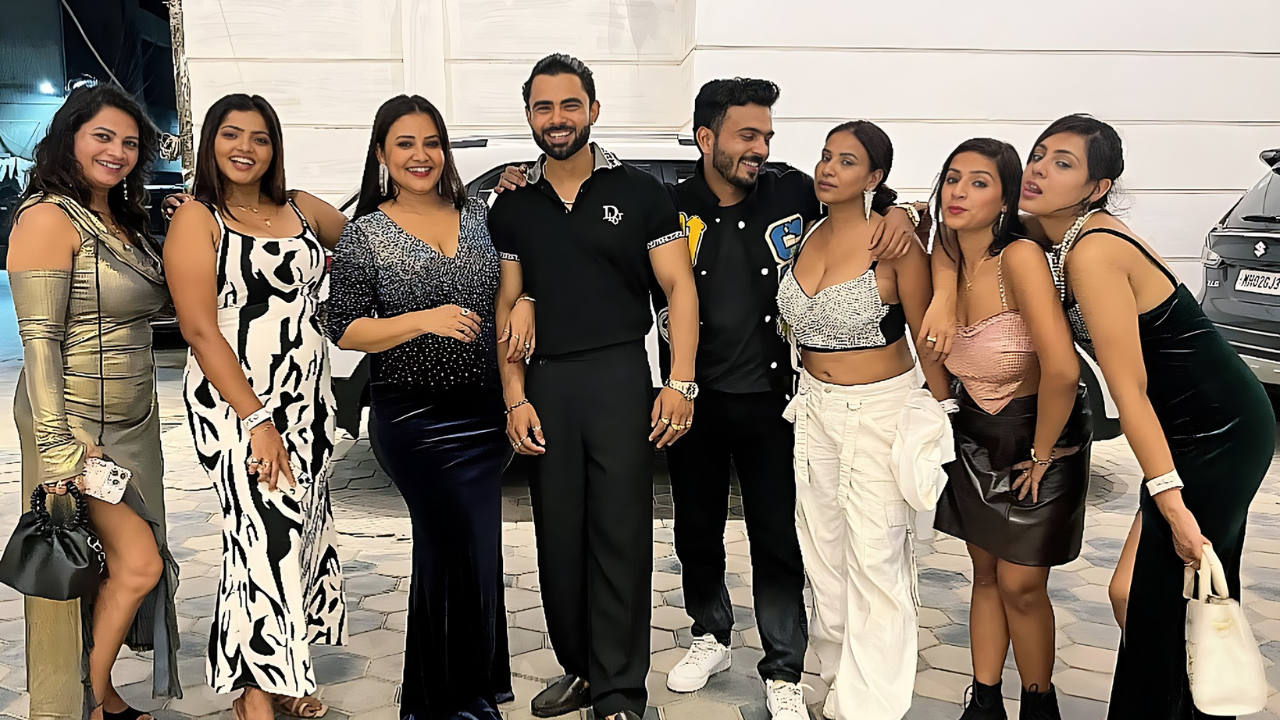 Bharti Jha - Indian Actress and Model, Known for OTT Web Series Farebi Yaar, Doraha, Rain Basera, and More