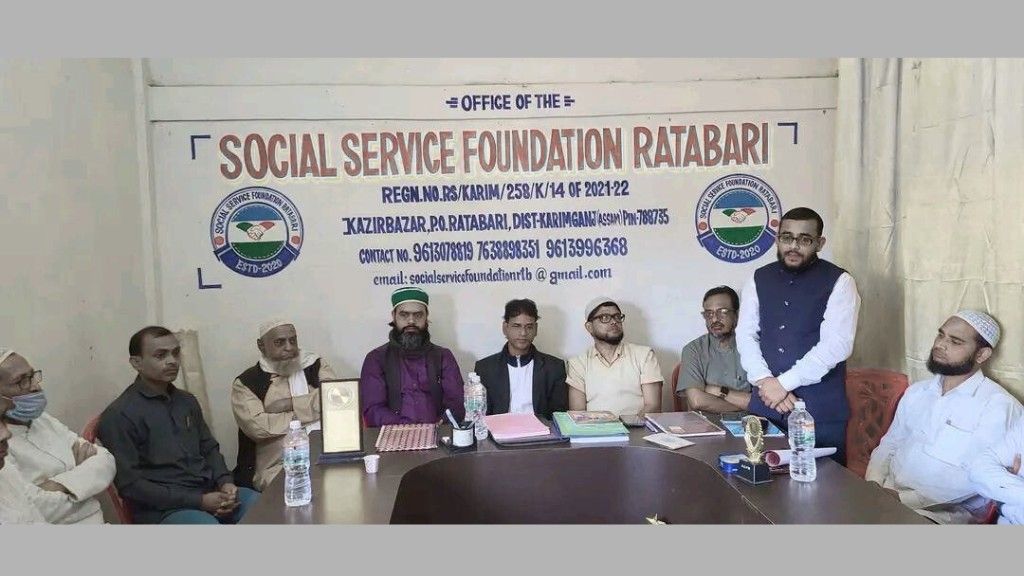 Social Service Foundation Ratabari volunteers providing medical assistance in Assam