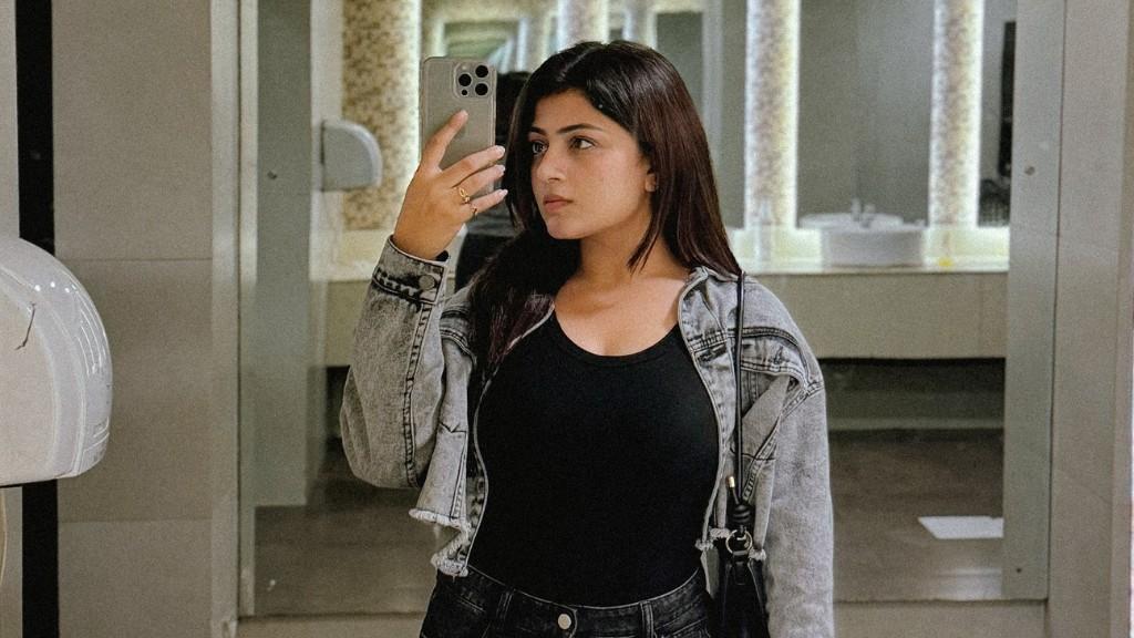 Triparna Dey Instagram influencer image showing social media career and content creation